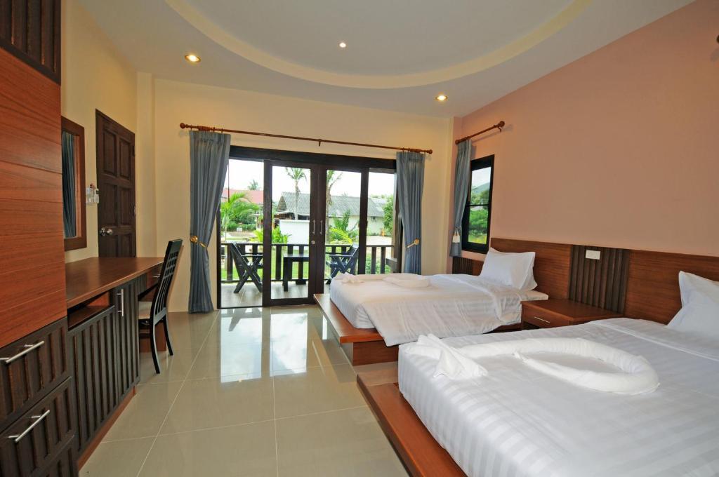 Phatcharee Resort Baan Tai Quarto foto