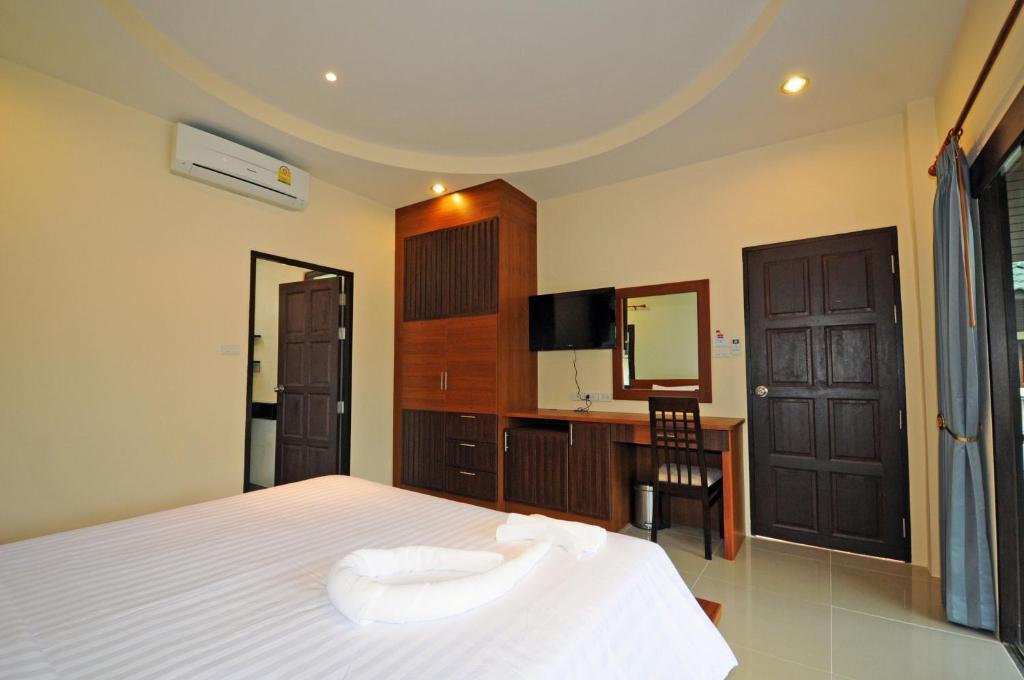 Phatcharee Resort Baan Tai Quarto foto